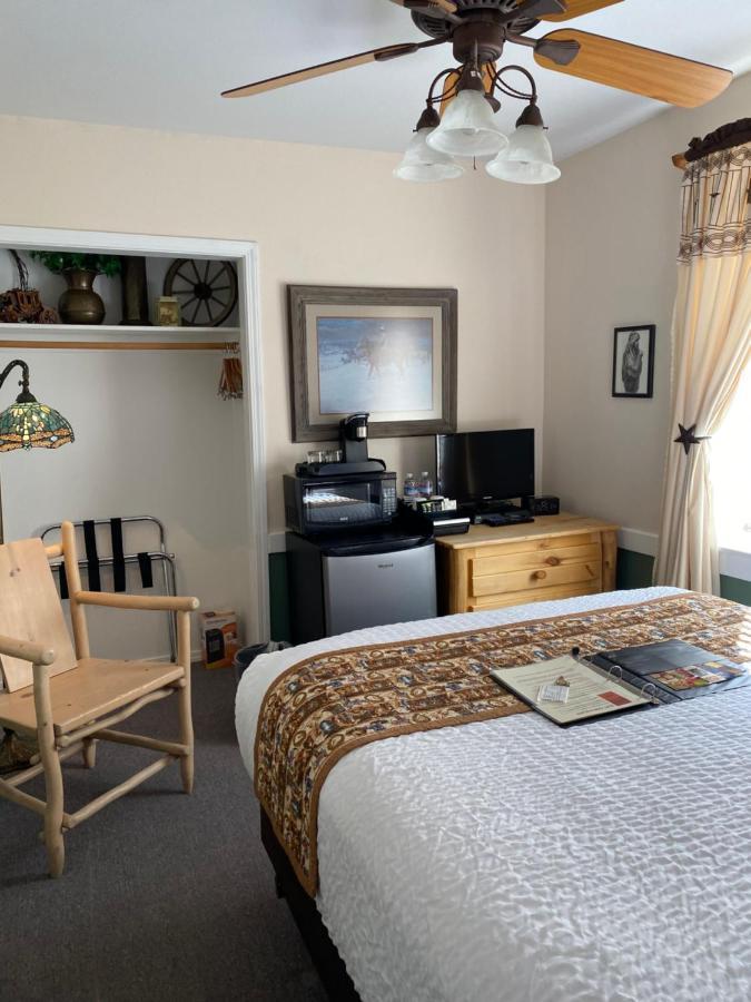 The Bent Elbow Hotel Silverton 외부 사진